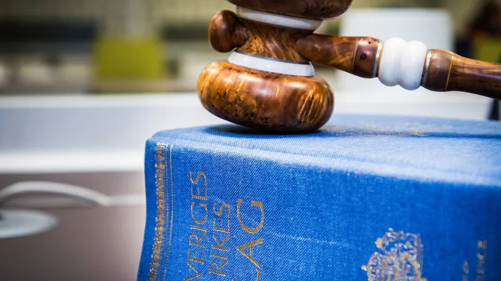 En man i 20-årsåldern döms för en rad brott som skett i Uppsala förra sommaren.