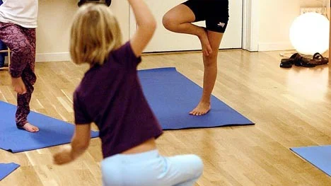 ©SCANPIX SWEDEN 20031020 
Stockholm. Yoga för barn.
Foto Jurek Holzer / SvD / SCANPIX Code 30072