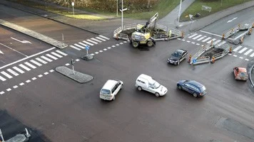 Korsningen Råbyvägen-Vattholmavägen.