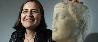 Hon blev första kvinnan på anrik professur