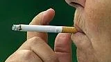 Rökare löper flerdubbelt högre risk att insjukna i lungcancer än personer som inte röker.