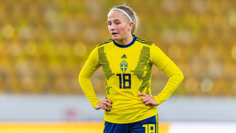 Tuva Skoog och det svenska F05-landslaget föll med 4–1 mot Spaniens F19-landslag under fredagsförmiddagen.