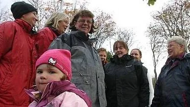 Agneta Christiansson, Marie Rösiö, Karin Lindström, Annicka Malmer, Bissen Eklund, Maria Nordlander, Kerstin Thyr Hjort och Lena Flood. I förgrunden Ida Olsson.