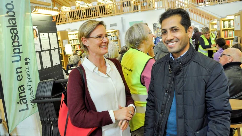 Malin Holfve och Abdualtif Hindi har setts minst tjugo gånger sedan Abdulatif första gången lånade Malin på Stadsbiblioteket för ett år sedan.  Abdualitif råder alla nya svenskar att låna en Uppsalabo.