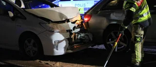 Tre till sjukhus efter krock i centrala Uppsala