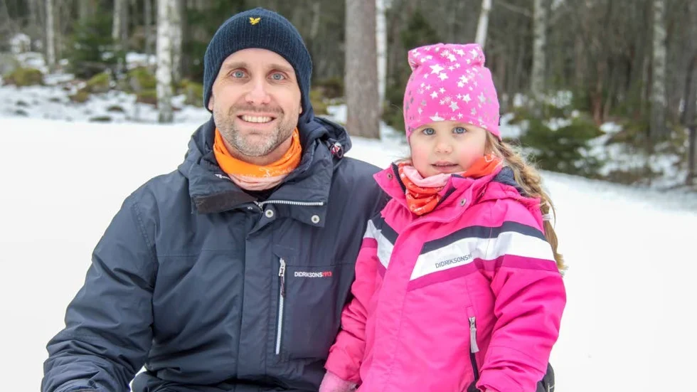 Niklas Kling tillsammans med dottern Nelly Kling.