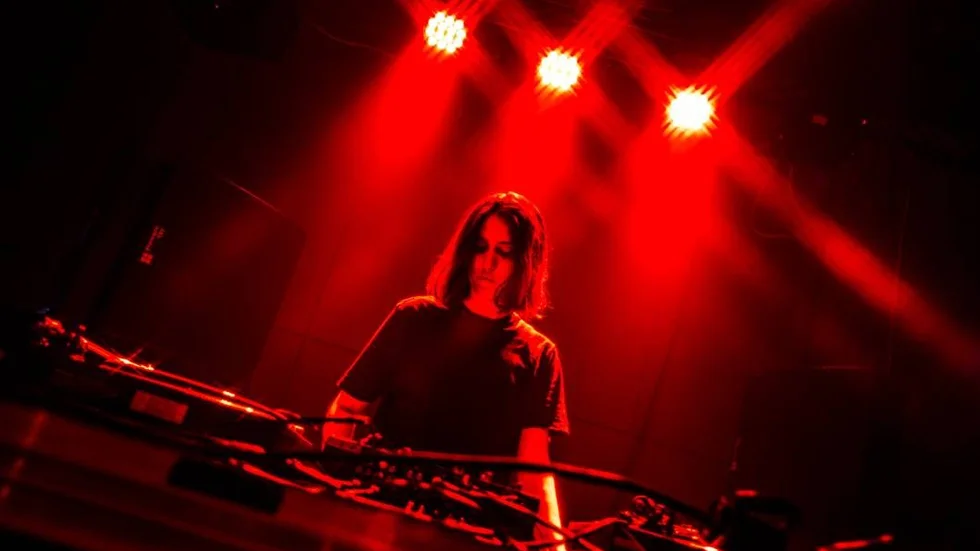 Helena Hauff från Hamburg levererade ett av kvällens första dj-set.