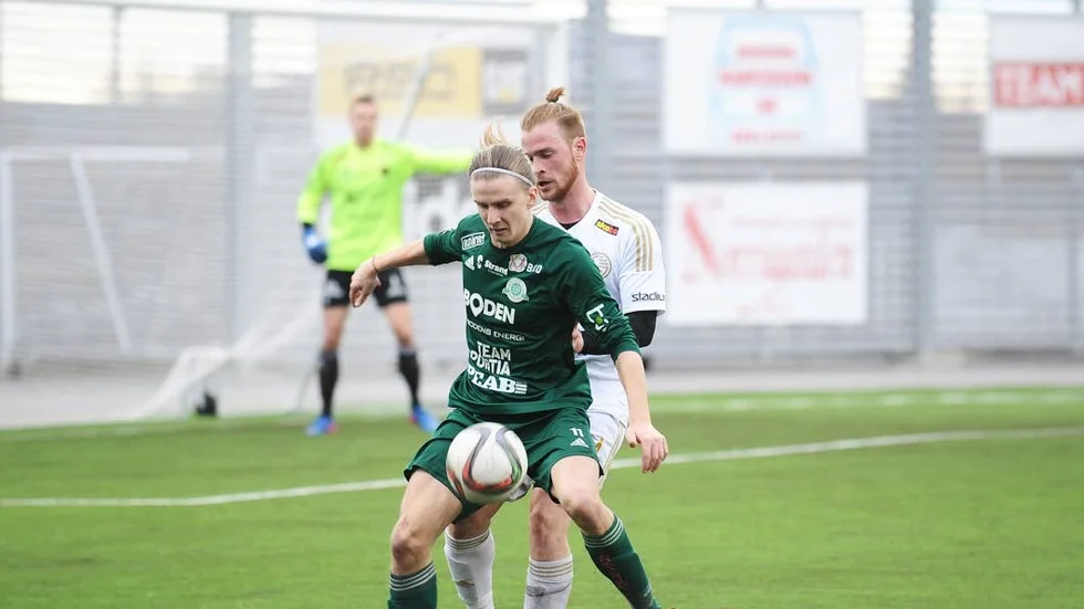 Lämnar  Bodens BK för spel i division 3 och Kiruna FF.