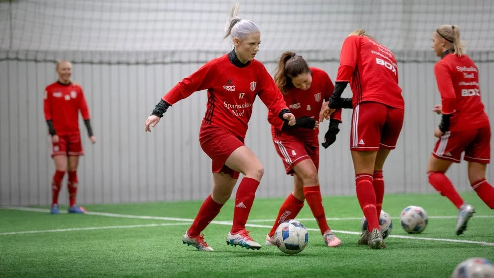 FLYTTAS. Piteås match mot Hammarby går inte i den nya fotbollshallen i Piteå utan i Arcushallen. (Arkivbild)