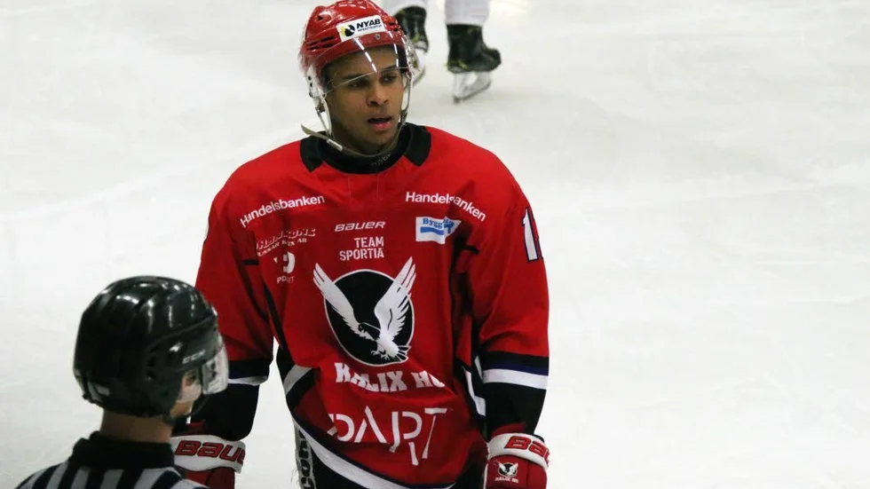 William Fellberg blev en av målskyttarna när hans Kalix HC besegrade Piteå.