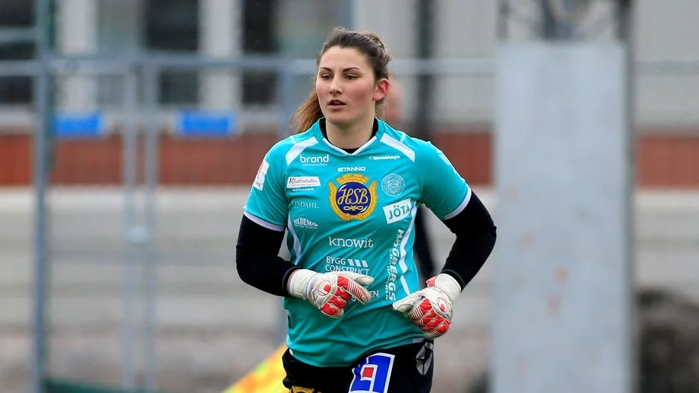Tät. Uppsala Fotbolls målvakt Lovisa Koss har bara släppt fem bollar förbi sig på sju spelade matcher.