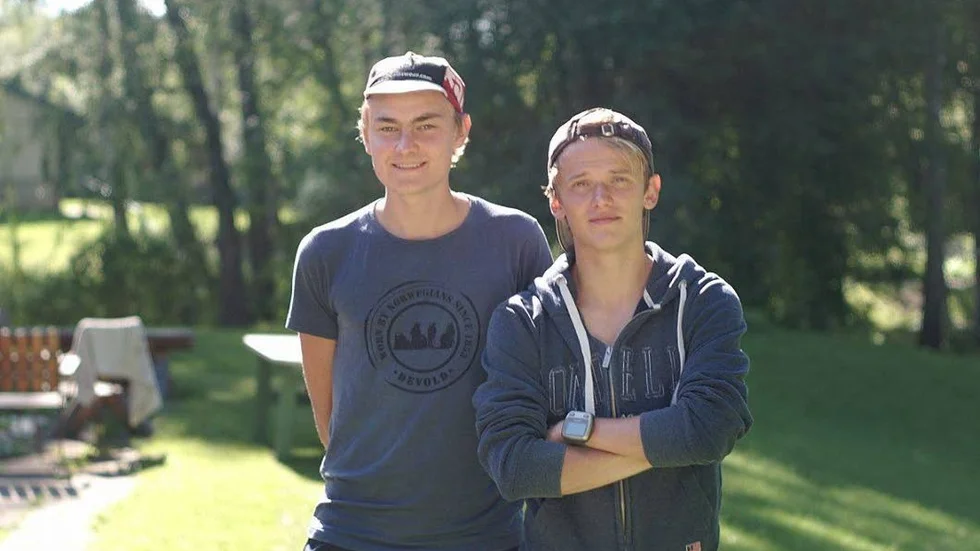 Testade.Philip Persson och Oskar Jensen sprang 237,5 mil,fördelat på 330 motionsspår.