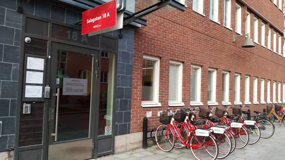 Uppsala kommun Skolfastigheter AB har sitt kontor på Salagatan i Uppsala.
