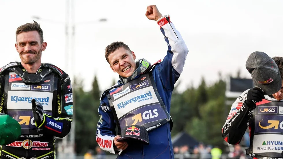 Emil Sayfutdinov vann VM-racet i Hallstavik och tog sin första seger sedan 2013.