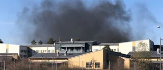 Kraftig brand i en sopbil