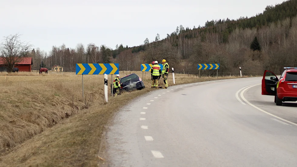 Polisen misstänker inget brott i samband med olyckan som inträffade strax före klockan 11 på onsdagen.