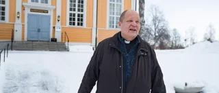 Prästen om kriget: "Vi tar emot många samtal från de som är oroliga och rädda" • Flyttar hem