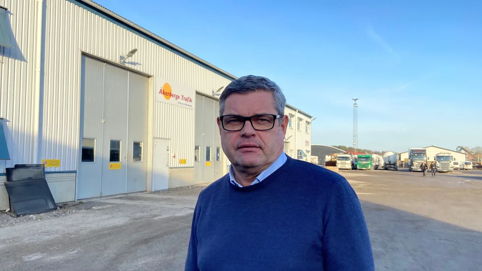 ”Även om vi tappat väldigt mycket som många andra i kollektivtrafiken tror vi fortfarande på linjen och hoppas att resandet ska komma tillbaka”, säger Pär Åkerberg, vd för Åkerbergs trafik.