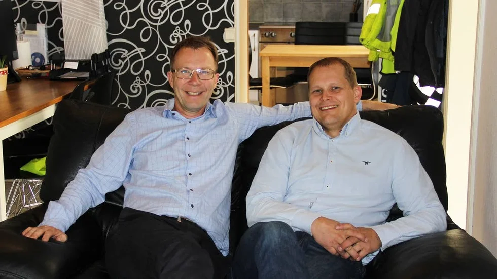 Anssi Halme och Otso Nieminen kommer från Finland, bor i Knivsta, är gifta med två systrar och har många barn. Annars är de väldigt olika och kompletterar varandra som delägare i företaget.