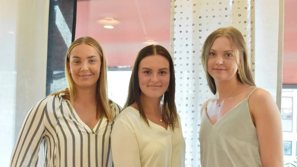 Emmy Roininen, Elin Wikberg och Elin Malmström är nyexaminerade gymnasieingenjörer.