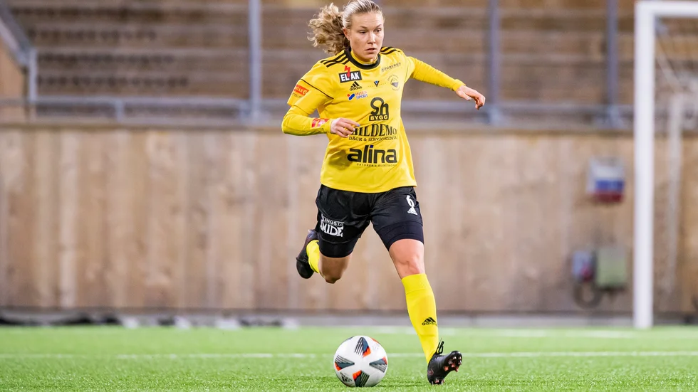 Sofia Paulsson spenderade de två senaste säsongerna i Bollstanäs SK - nu ställs hon mot sin gamla klubb.