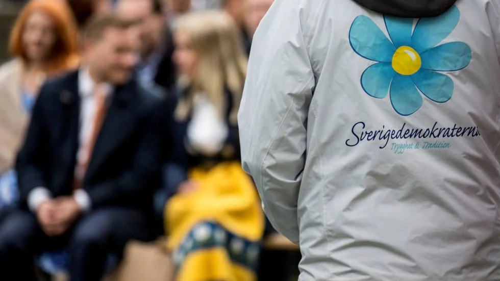 Ersättaren i fullmäktige i Uppsala Pirita Ouchterlony-Simu lämnar nu Sverigedemokraterna.  Hon har på sin blogg kritiserat den lokala styrningen av partiet.