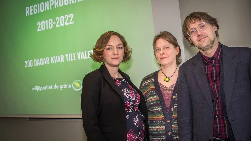 Regionprogram. Malena Ranch, Jenny Lundström och Niclas Malmberg presenterade Miljöpartiets regionprogram.