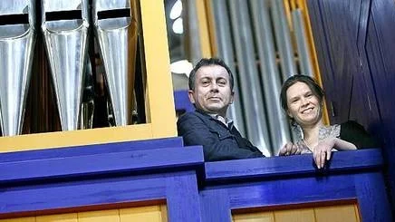 Milke Falck leder den Händel-och Lalandekonsert  med Domkyrkokören där Sara Magnusson är en av sopranerna den 10 maj.