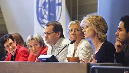Eva Britt Svensson, Åsa Sundh, Ulf Holm, Kerstin Lundgren, Anna Maria Corazza Bildt och Ardalan Shekarabi debatterade under tisdagskvällen.
