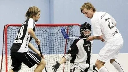 FBC Uppsala och Järfälla bjöd på offensivt spel i 6-6-matchen.