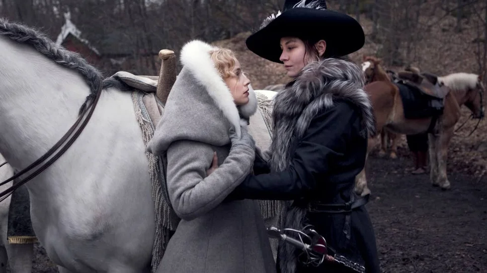 Hovdamen Ebba Sparre spelas av Sarah Gadon och drottning Kristina av  Malin Buskas i en ny filmatisering om regentens liv, "The girl king".