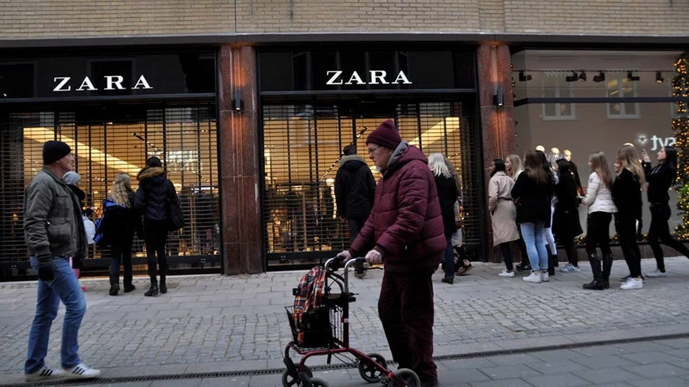 På gågatan i Uppsala finns nu ytterligare en klädbutik, Zara.