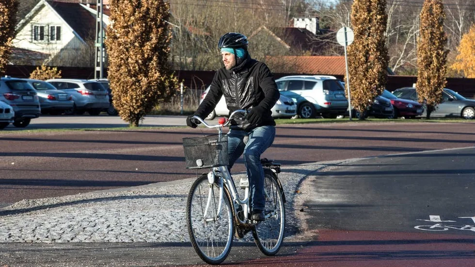Daniel Fritz, trafikplanerare på Uppsala kommun, säger att kommunen nu ska detaljstudera resultaten i enkäten för att identifiera områden som kan förbättras.
