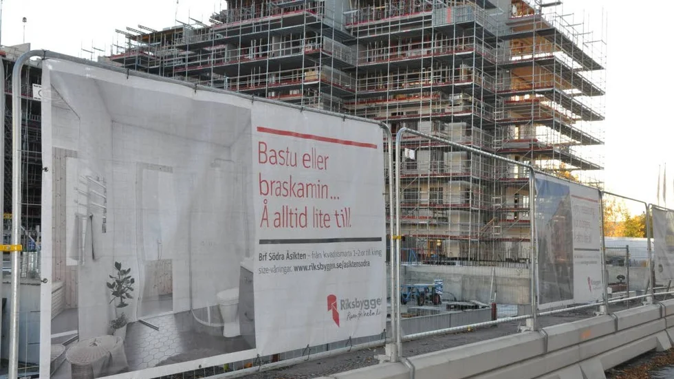 Byggande. Det finns cirka 1 600 nyproducerade bostäder till salu i Uppsala och fler är på väg. Här en byggarbetsplats vid Östra Ågatan i Kungsängen.