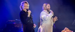 Superduo slår an julsträngen