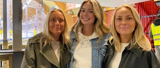BILDEXTRA: Känner du igen någon på hockeymatchen i Västervik?