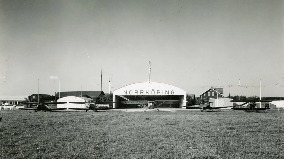 Kungsängens flygplats på 1930-talets andra hälft.