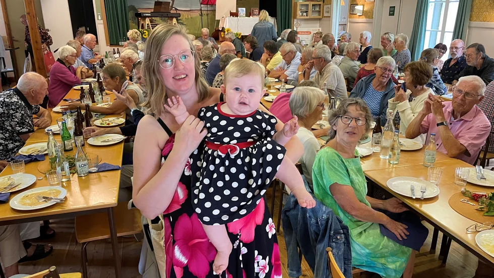 Josefin Björkander och dottern Rakel, var ett par av deltagarna i Gutamålsgillets sommarmöte.