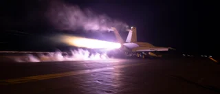 Tiotals dödade i flyganfall i Jemen