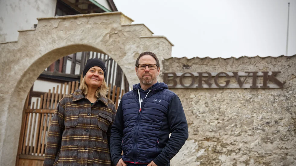 Louise och Daniel Eklund har sedan drygt tre år tillbaka ett sommarhus i Katthammarsvik, och har länge varit sugna på att ta över pensionatet.