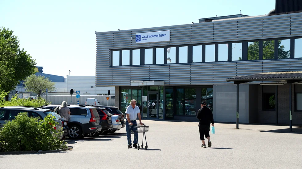 Vaccinationscentralen i Linköping öppnade i april förra året. Hyreskontraktet gäller fram till 2034 och hyran ligger på 1 841 500 kronor per år.