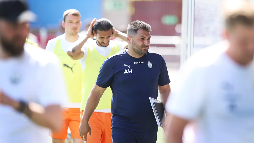 Eskilstunaprofilen Aziz Halimi lämnar AFC Eskilstuna.