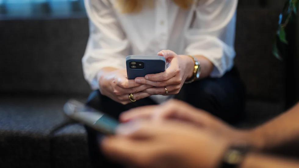 Under året ska 50 mobilmaster förses med 4G- och 5G-nät, för att uppkopplingen ska bli bättre på tågen. 