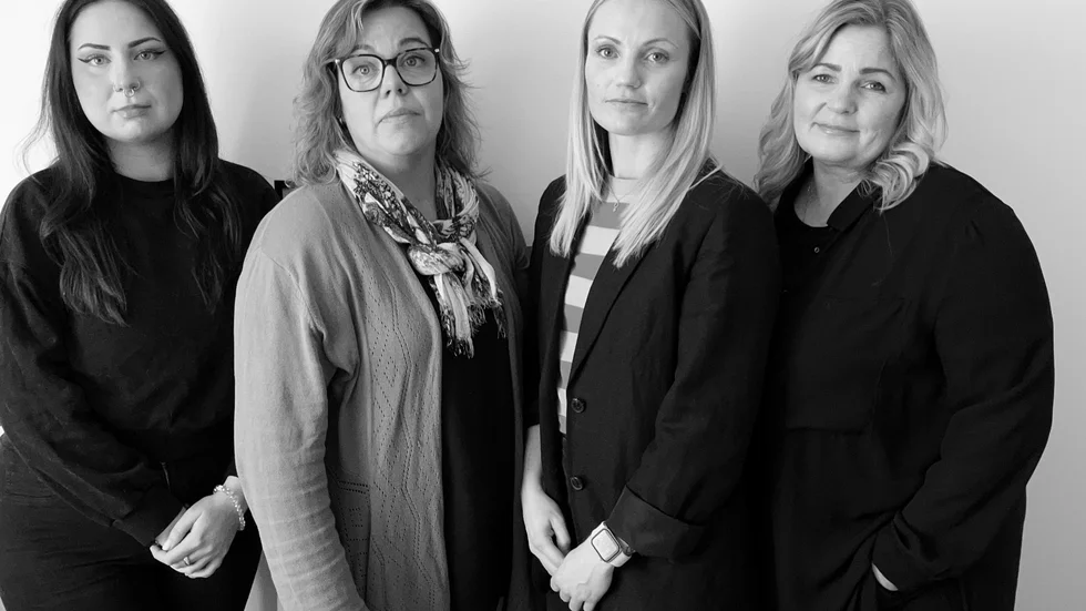 Arbetsgruppen på Kvinnojouren Enköping består av Erika Heed Taskanen, Anna Åkerberg, Emma Jernberg och Ritva Pohjola.