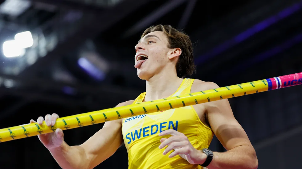 Armand Duplantis vann VM-guld i Glasgow – efter en ovanligt spännande tävling.