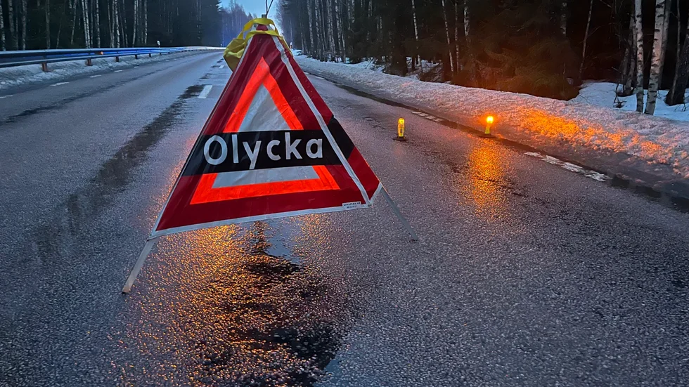 En bilist har voltat med sin personbil på väg 99 norr om Haparanda, mellan Kukkola och Karungi. (Arkivbild)