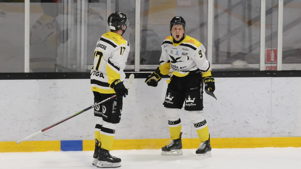 Oscar Gustafsson fick agera matchvinnare för Tranås i förlängningen mot sin tidigare klubb Vimmerby.