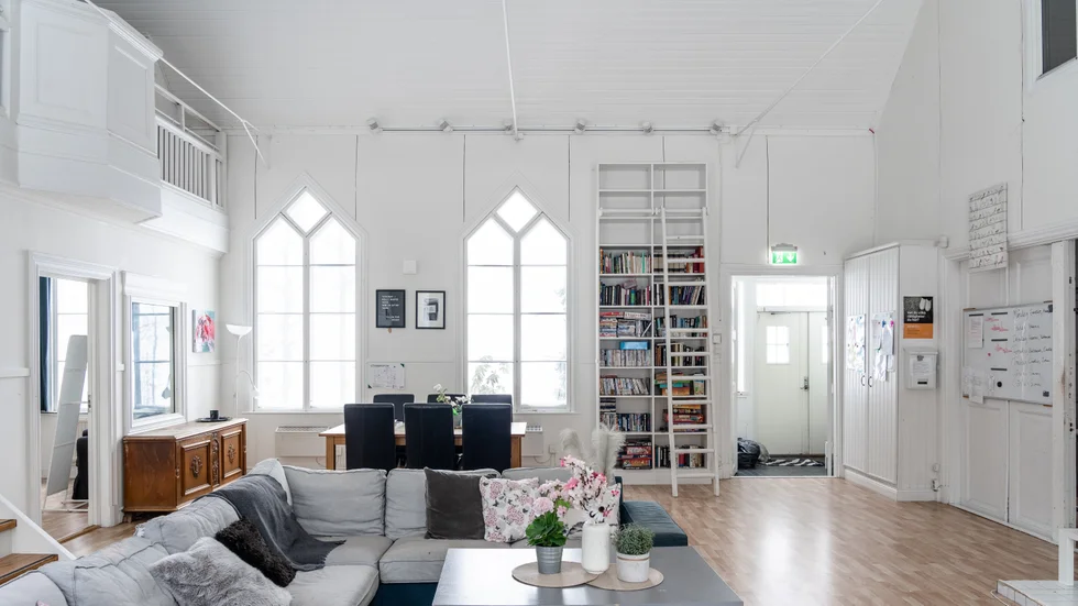 Missionshuset i Viksta är renoverat. Delar av det gamla sakrala syns fortfarande i huset. 