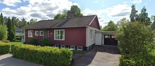 Nya ägare till 60-talshus i Söderfors - 800 000 kronor blev priset