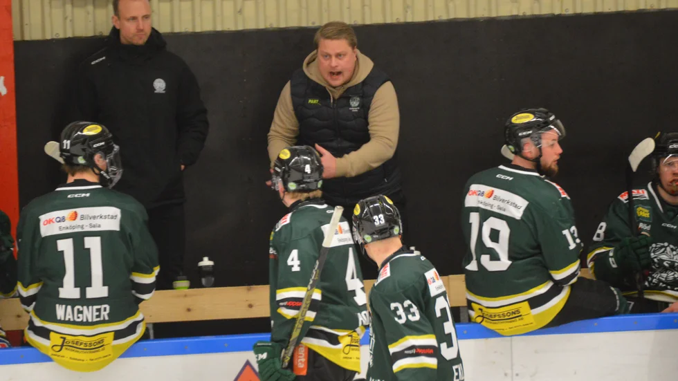 Jakob Mylläri får lämna föreningen efter två år i ledarstaben.